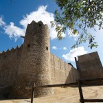Muralla del Castell de Calonge. Foto: Jordi Mas